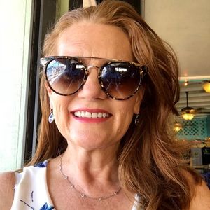 Meet your Posher, Christa